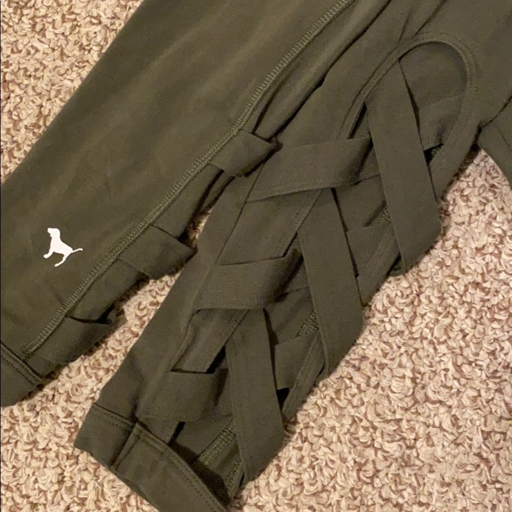 Pink yogas - Picture 2 of 3
